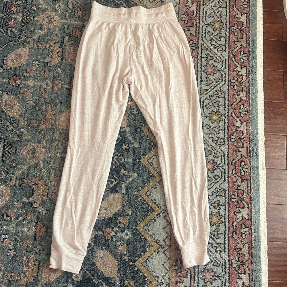 Lululemon Light Beige Joggers - Picture 3 of 4